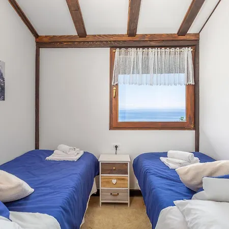 Ferienhaus Cozy In With Outdoor Swimming Pool