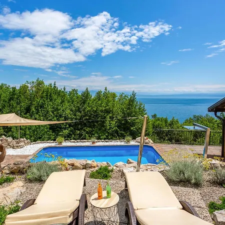 Holiday home Cozy In With Outdoor Swimming Pool *